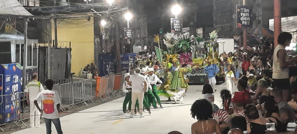 6413ed8d-b7be-467e-9a38-5264afd078e0-1024x461 Carnaval 2025 na Intendente Magalhães
